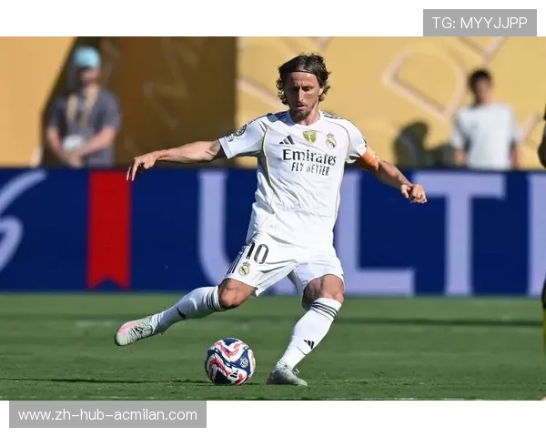 埃因霍温锁定梅西式灵巧中场,开启未来足球新篇章 埃因霍温锁定梅西式灵巧中场,开启未来足球新篇章